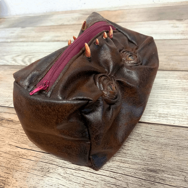 Trousse - monstre marron
