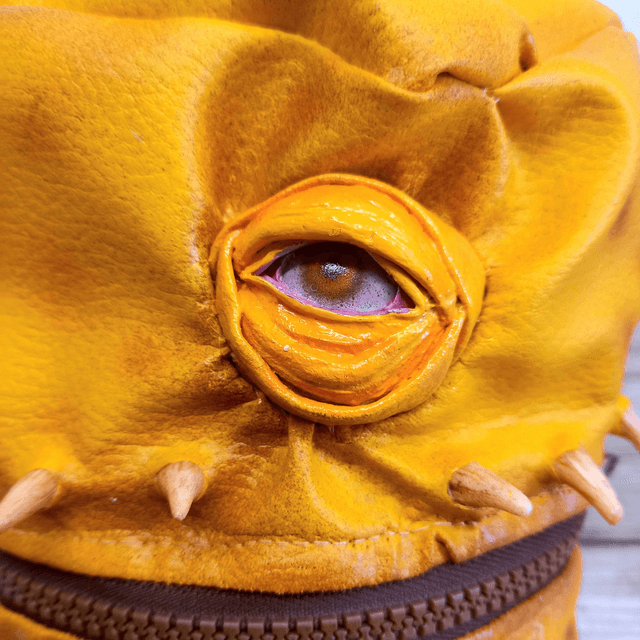Trousse pot - monstre jaune