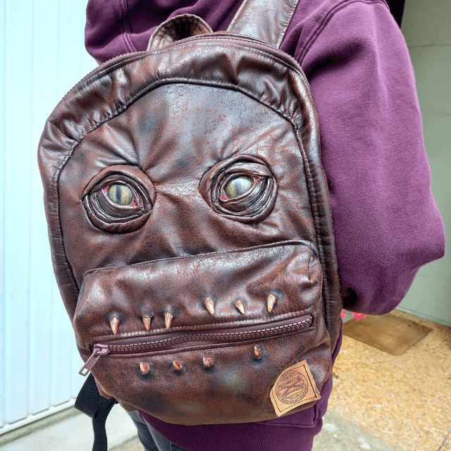 Sac à dos - monstre marron