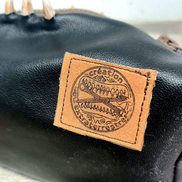 Trousse - monstre noir